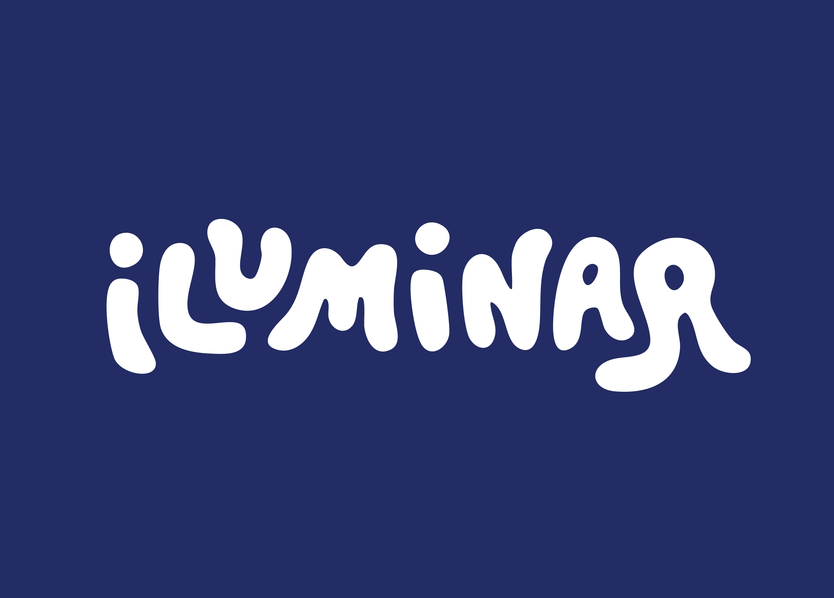 Iluminar Coffee website mockup showing coffee packaging